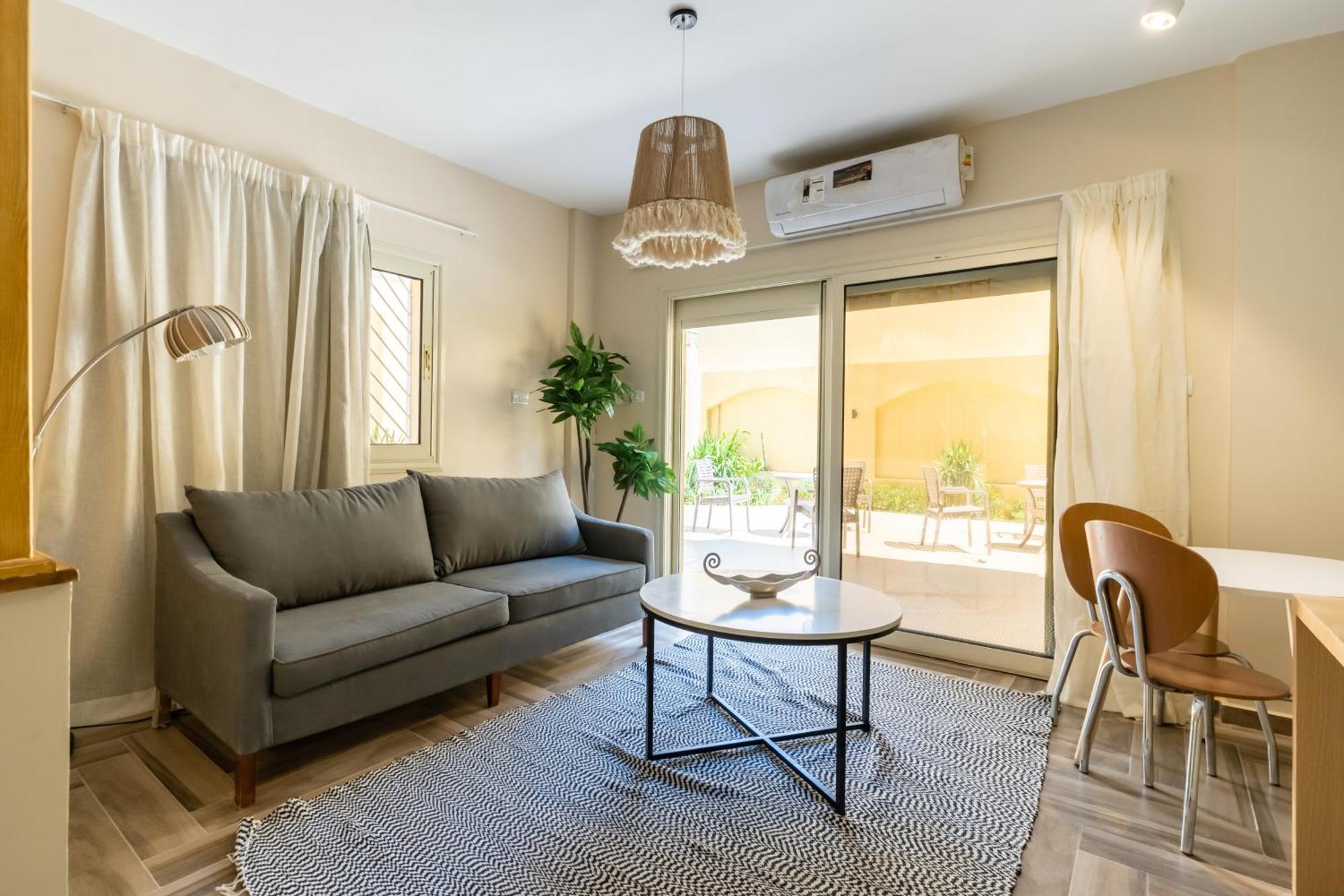 Apartment Bird Nest Near Arkan Plaza *